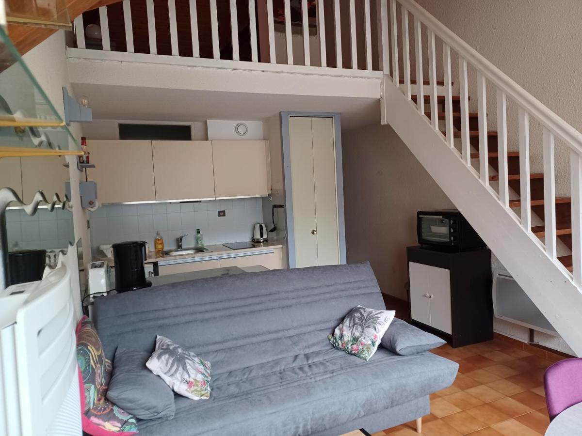 Moudang 11 Apartment Сен-Лари-Сулан Екстериор снимка