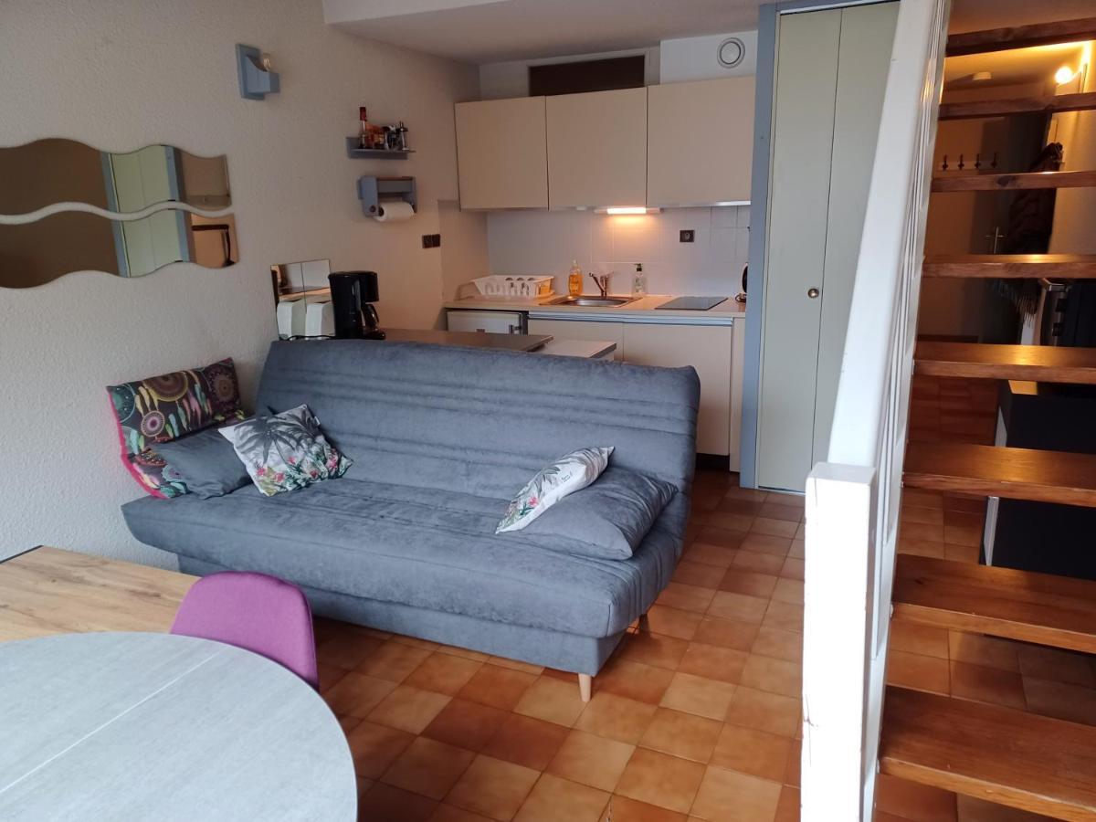Moudang 11 Apartment Сен-Лари-Сулан Екстериор снимка